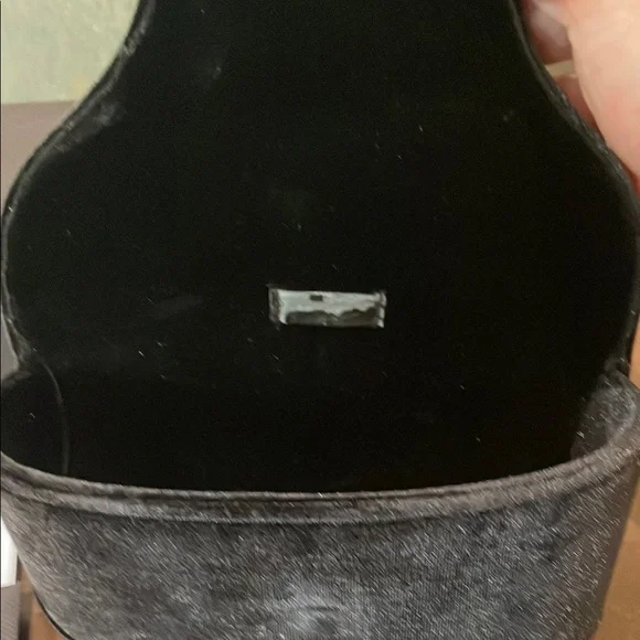 Tom Ford sunglasses box and a case - Picture 3 of 7